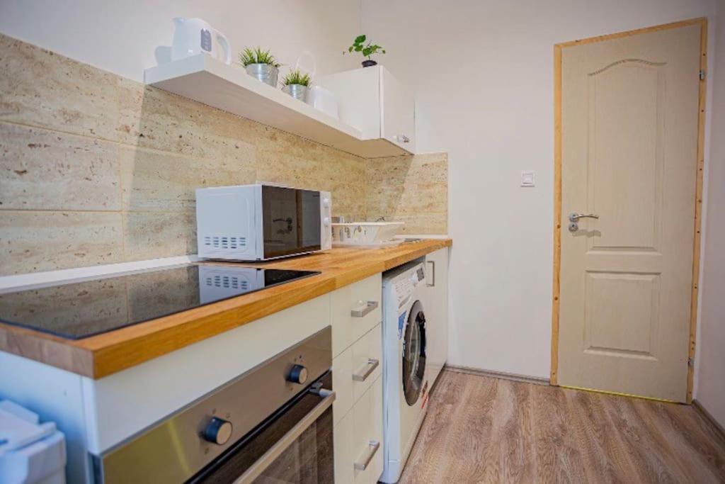 Cosy Flat In Akacfa Str., Aya Apartment Budapest Exterior photo