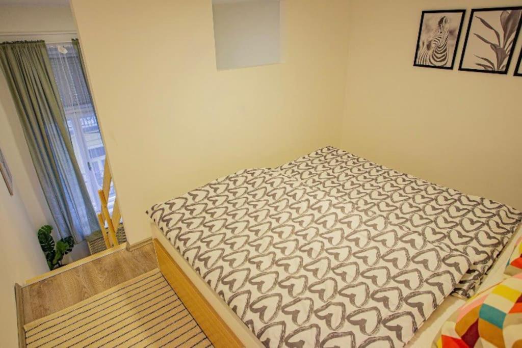 Cosy Flat In Akacfa Str., Aya Apartment Budapest Exterior photo